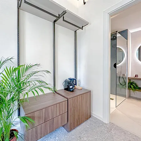 Porta Venezia - Luxy - 6 Konukevi *